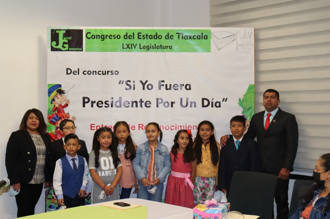 Jaciel González Herrera reconoce trabajo municipal de niños y niñas del III Distrito Local